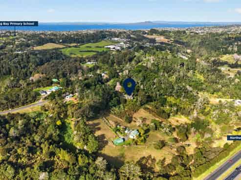 1242 East Coast Road, Redvale