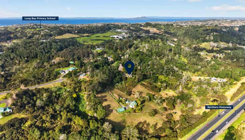 1242 East Coast Road, Redvale