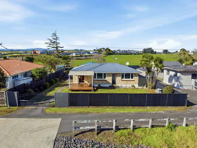 11 Glenbrook Road, KARAKA