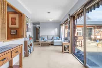 2 Batten Street, Glenholme