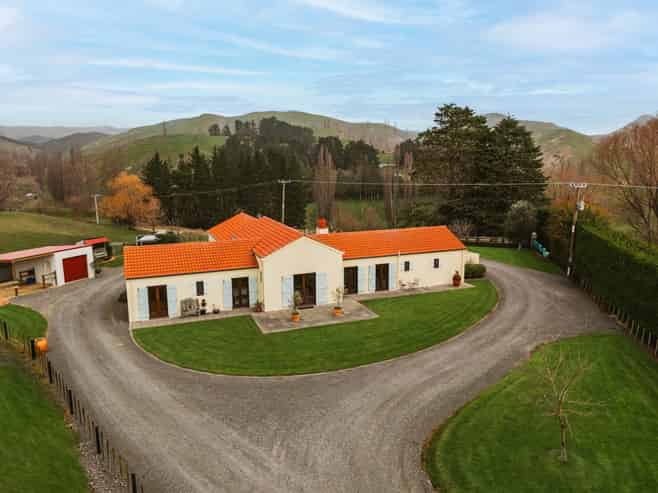 140 Mackenzie Road, Kahuranaki