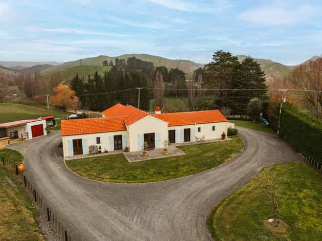 140 Mackenzie Road, Kahuranaki