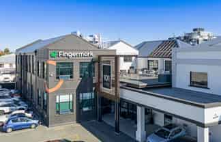 Impressive CBD Office