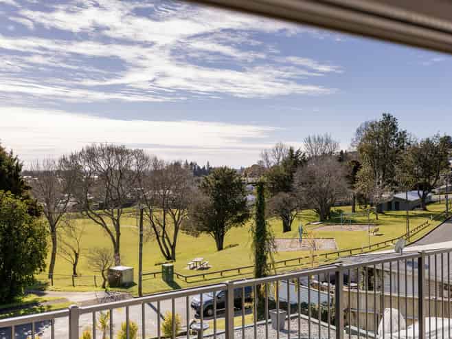 27 Seymour Place, Bellevue