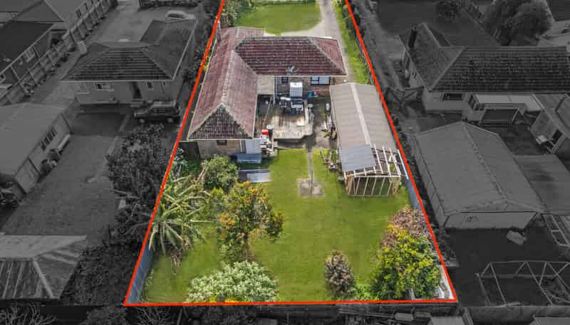 8 Buckland Road, Mangere East