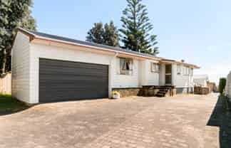1116 Papamoa Beach Road, Papamoa