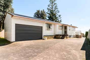 1116 Papamoa Beach Road, Papamoa