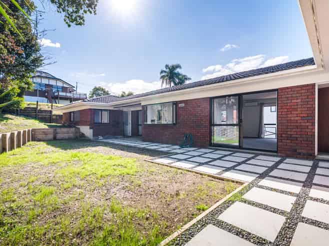176 Sturges Road, Henderson