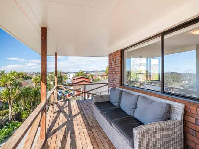 176 Sturges Road, Henderson