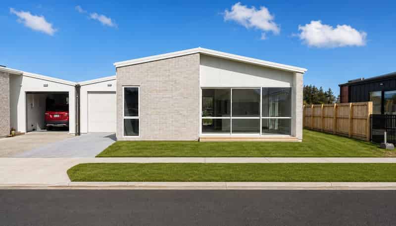 14 One Haruru Street, Cambridge