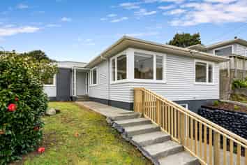3 Fraser Avenue, Johnsonville