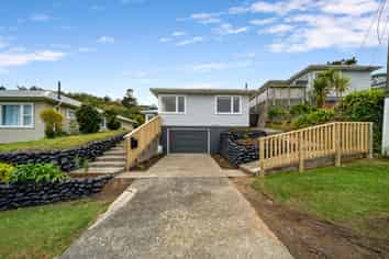 3 Fraser Avenue, Johnsonville
