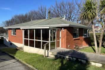 32C Frances Street, BALCLUTHA