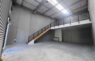 Brand new Airport industrial unit