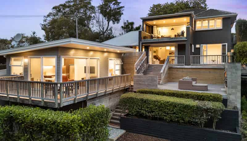 24 Robley Crescent, Glendowie
