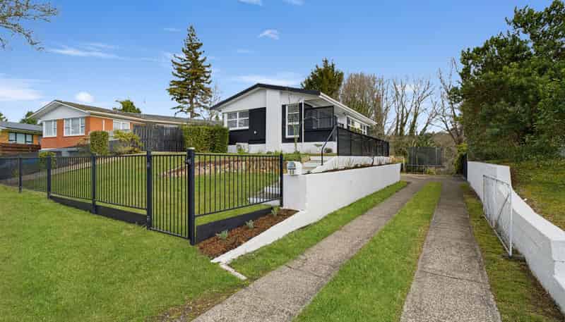50 Pandora Ave, Sunnybrook