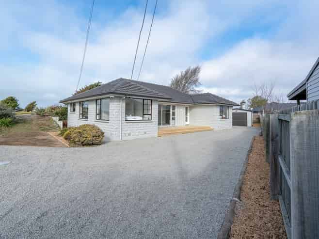 470A Bower Avenue, Parklands