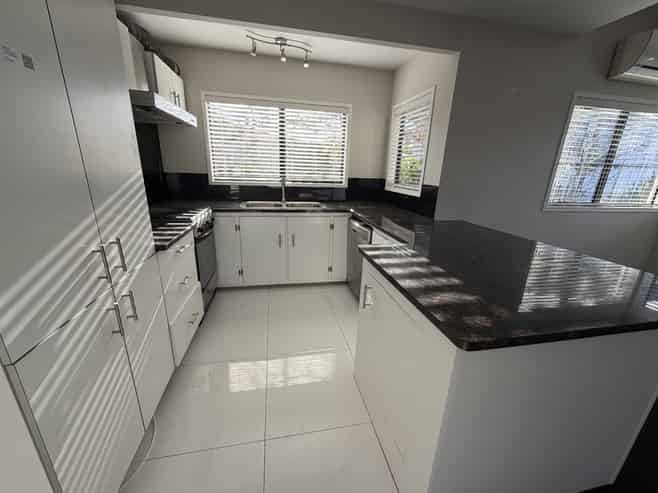 82b  Panorama Road, Mount Wellington
