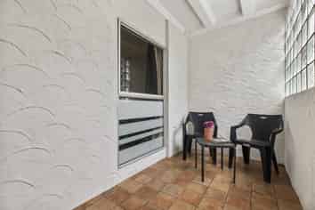 1 Oates Road, Glen Eden