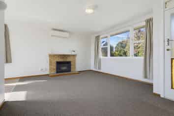 83 Sunset Road, Mangakakahi