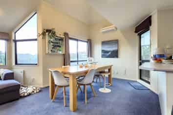 8A Countess Close , Maupuia