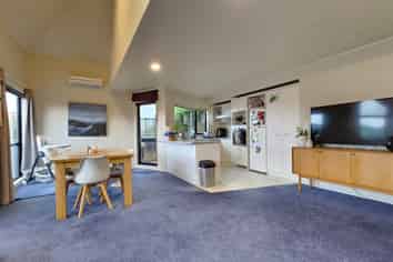 8A Countess Close , Maupuia