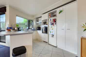 8A Countess Close , Maupuia