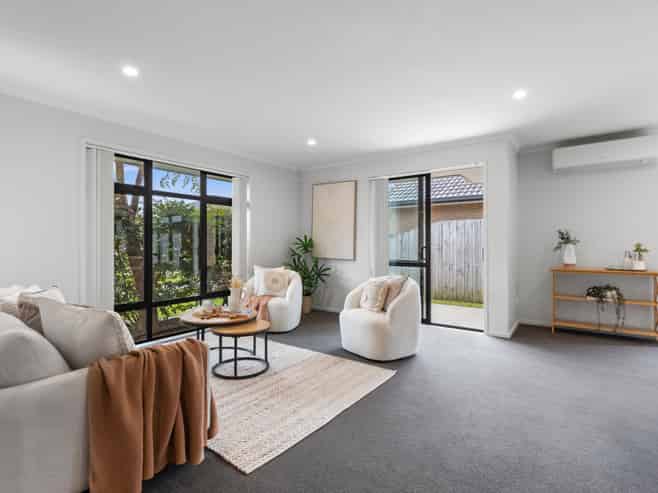 8 Himalayan Close, Judea