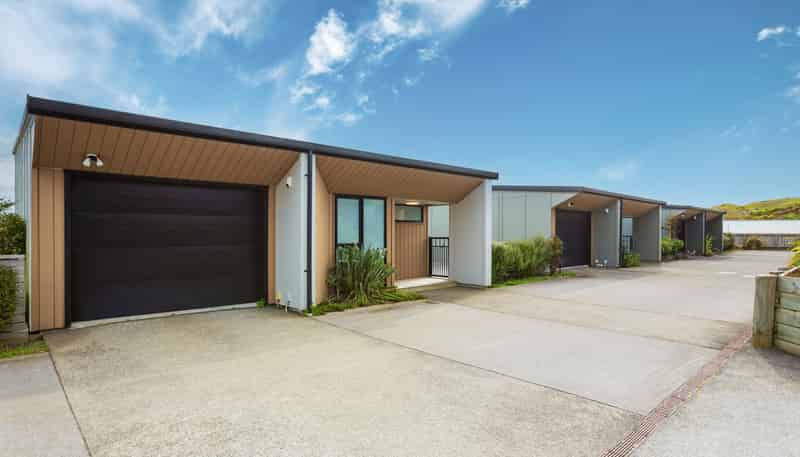 30 Red Beech Avenue, Woodridge