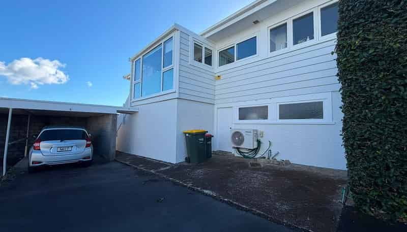 4/7 Lydia Avenue, Northcote