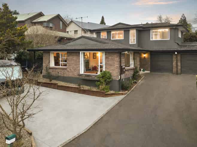 4 Epsom Place, Chartwell