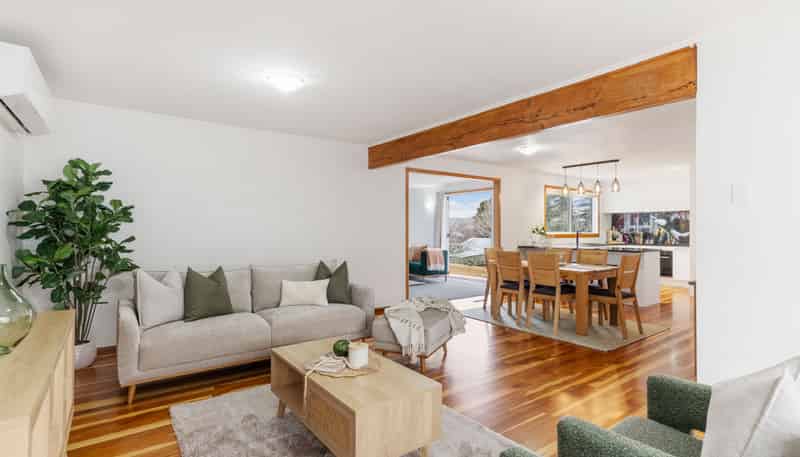 50 Davidson Crescent, Tawa