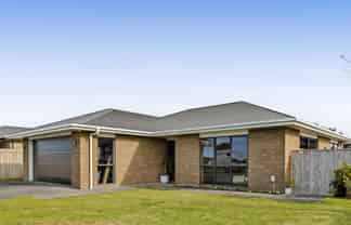 4 James Drive, Bell Block