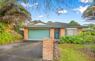 10 Lake Panorama Drive, Henderson