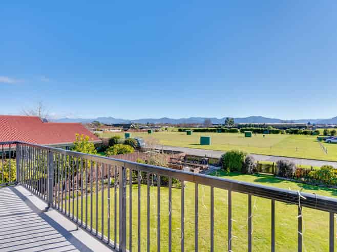 23 Brooklyn Drive, Redwoodtown