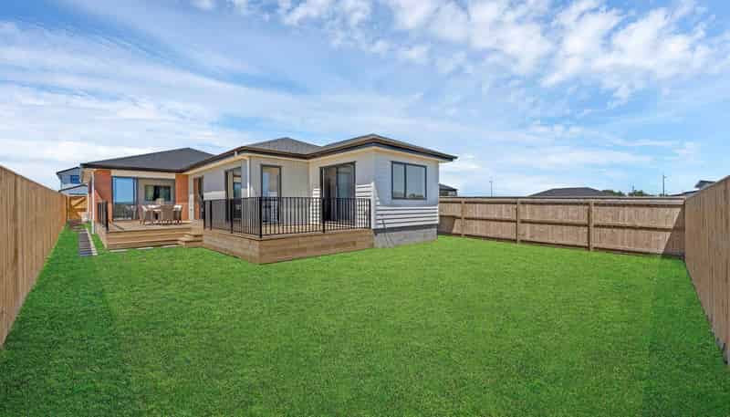27 Korowhiti Road, Clarks Beach