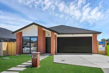 27 Korowhiti Road, Clarks Beach