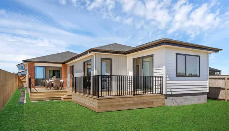 27 Korowhiti Road, Clarks Beach