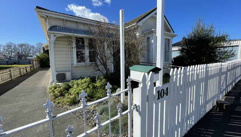 104 Wellesley Road, Napier South