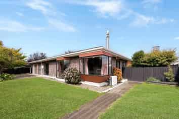 110 Amberley Avenue , Westbrook