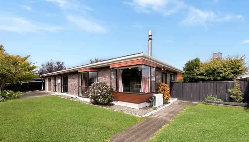 110 Amberley Avenue , Westbrook