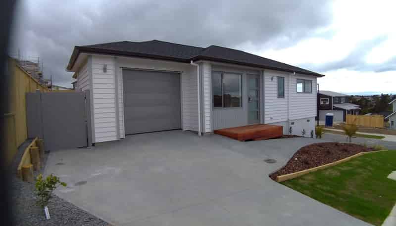 19 a Pommes Way, Millwater