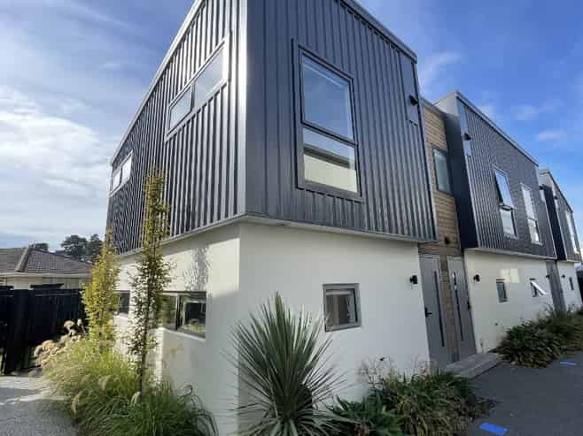 7/101 Mackworth Street, Woolston