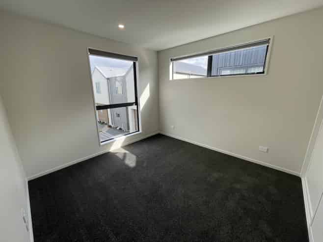 7/101 Mackworth Street, Woolston