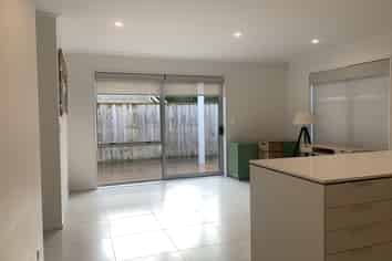 7 Muriels View Lane, Massey