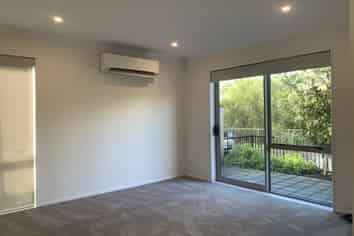 7 Muriels View Lane, Massey