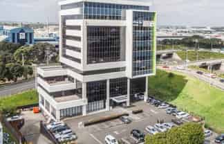 Ground Floor Office with Easy Motorway Access