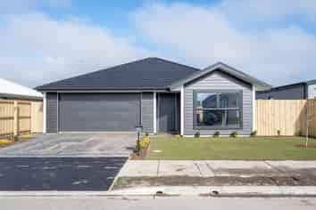 11 Greenslade Drive, Lincoln