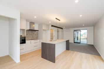 11 Greenslade Drive, Lincoln
