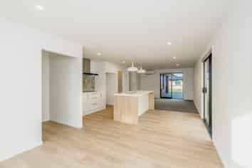 15 Greenslade Drive, Lincoln